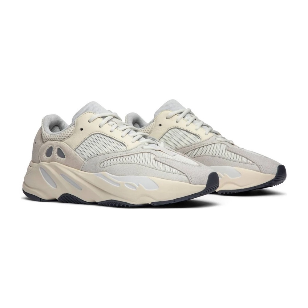 AUTHENTIC YEEZY BOOST 700 ANALOG